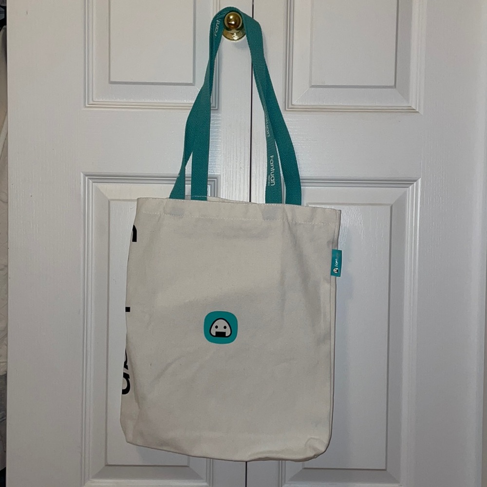 NWOT FANTUAN TOTE BAG